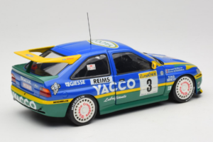 Ford Escort #3 Yacco L. Bernardini / B. Occelli Rally Monte Carlo Winners 1996 UT Models 1:18 180968203-R1 Métal — image 3 sur 8