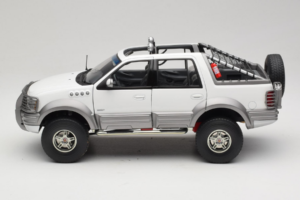 Ford Expedition Himalaya White AUTOart 1:18 72781 Métal — image 4 sur 8