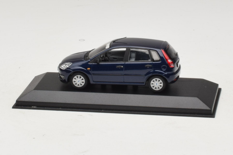Ford Fiesta Mk5 4-Door Bleu Foncé Minichamps 1:43 FIESTA001 Métal