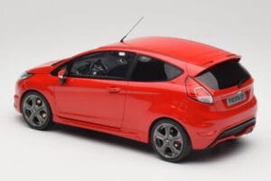 Ford Fiesta ST Mk7 Race Red Otto 1:18 OT1087 Résine — image 5 sur 6