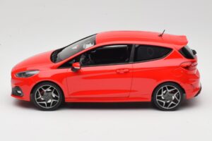 Ford Fiesta Mk8 ST Rouge DNA 1:18 DNA000093 Résine — image 3 sur 6