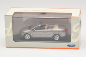 Ford Focus Mk2 CC Gris Minichamps 1:43 FORD005 Métal — image 4 sur 4