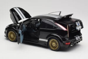 Ford Focus RS LM Classic Edition Panther Black 1966 Ford Mk II Tribute Minichamps 1:18 100080066 Métal — image 5 sur 8
