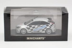 Ford Focus RS Mk2 Toy Fair Nuremberg 2010 Minichamps 1:43 403088105 Métal — image 4 sur 4