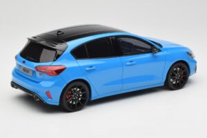 Ford Focus ST Edition Mk4 Azure Blue Otto 1:18 OT1186 Résine — image 2 sur 6