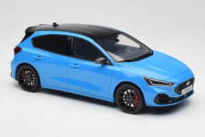 Ford Focus ST Edition Mk4 Azure Blue Otto 1:18 OT1186 Résine — image 4 sur 6