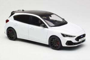 Ford Focus ST Mk4 Frozen Blanc MCG 1:18 MCG18453 Métal — image 4 sur 6