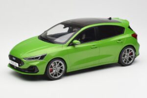 Ford Focus ST Mk4 Vert MCG 1:18 MCG18452 Métal