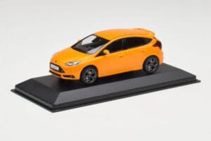 Ford Focus ST Mk3 Tangerine Scream Minichamps 1:43 FOCUS001 Métal — image 2 sur 4