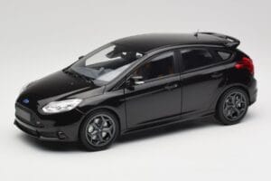 Ford Focus ST Mk2 Panther Black Metallic Minichamps 1:18 110082000 Métal