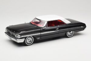 Ford Galaxie 500 Noir Sun Star 1:18 1442 Métal