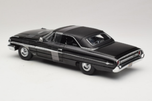 Ford Galaxie 500 Men in Black 3 Movie GreenLight 1:18 15301 Métal — image 5 sur 6