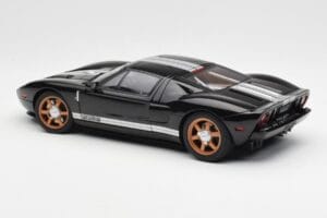 Ford GT Noir Avec Bandes Blanches AUTOart 1:18 73023 Métal — image 7 sur 8