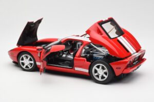 Ford GT Rouge AUTOart 1:18 73021 Métal — image 5 sur 8