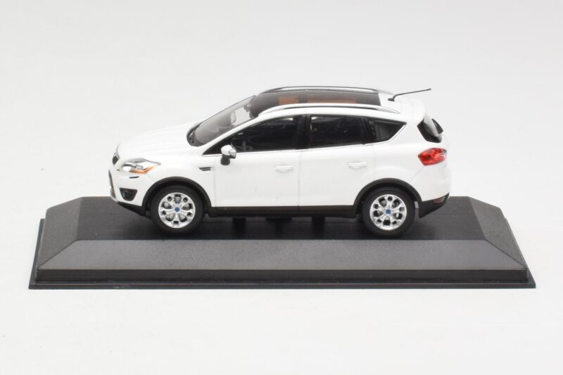 Ford Kuga Mk1 Blanc Minichamps 1:43 KUGA001 Métal