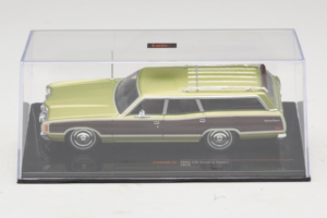Ford LTD Country Squire Green Bronze IXO 1:43 CLC608N Métal — image 4 sur 5