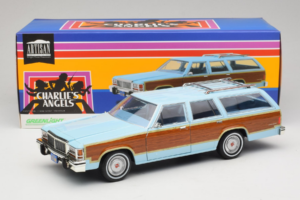 Ford LTD Country Squire Charlie's Angels Movie GreenLight 1:18 19066 Métal — image 8 sur 8
