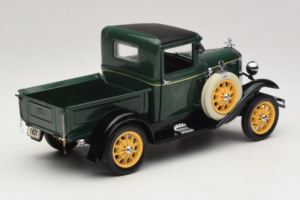 Ford Model A Pickup Valley Green Motor City 1:18 40003 Métal — image 3 sur 8