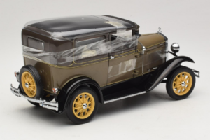 Ford Model A Tudor Chicle Drab Motor City 1:18 41003 Métal — image 2 sur 6