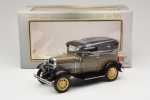 Ford Model A Tudor Chicle Drab Motor City 1:18 41003 Métal — image 6 sur 6