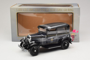 Ford Model A Tudor Police Car Motor City 1:18 43008 Métal — image 6 sur 6