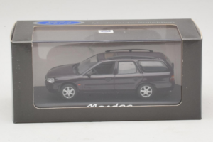 Ford Mondeo Mk1 Turnier Dark Blue Metallic Minichamps 1:43 43306312 Métal — image 4 sur 4