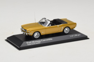 Ford Mustang Cabriolet Or Minichamps 1:43 400082432 Métal — image 2 sur 4