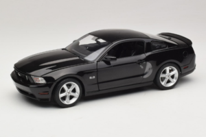 Ford Mustang GT Noir Drive Movie GreenLight 1:18 13609 Métal