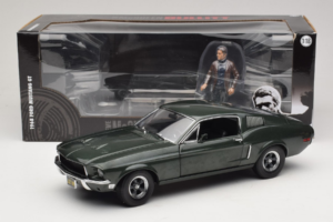 Ford Mustang GT Bullitt avec Figurine Steve McQueen Greenlight 1:18 12885 Métal — image 8 sur 8
