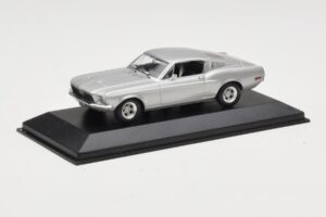 Ford Mustang GT Argent Minichamps 1:43 FORD001 Métal — image 2 sur 4