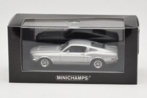 Ford Mustang GT Argent Minichamps 1:43 FORD001 Métal — image 4 sur 4