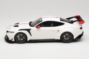 Ford Mustang GTD S650 Spirit of America Performance White GT Spirit 1:18 GT956 Résine — image 3 sur 6