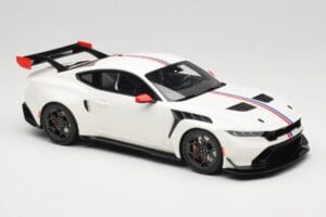 Ford Mustang GTD S650 Spirit of America Performance White GT Spirit 1:18 GT956 Résine — image 4 sur 6