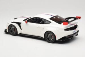 Ford Mustang GTD S650 Spirit of America Performance White GT Spirit 1:18 GT956 Résine — image 5 sur 6