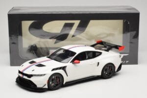 Ford Mustang GTD S650 Spirit of America Performance White GT Spirit 1:18 GT956 Résine — image 6 sur 6