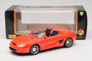 Ford Mustang Mach III Concept Orange Maisto 1:18 50232 Métal — image 8 sur 8