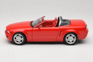 Ford Mustang S197 GT Cabriolet Rouge Beanstalk Group 1:18 FOR10016R Métal — image 4 sur 8