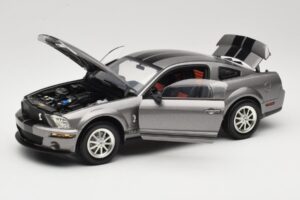 Ford Mustang S197 Shelby GT500 40th Anniversary Gris Shelby Collectibles 1:18 DC075005 Métal — image 2 sur 8