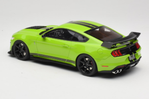 Ford Mustang Shelby GT500 S550 Vert GT Spirit 1:18 GT803 Résine — image 5 sur 6