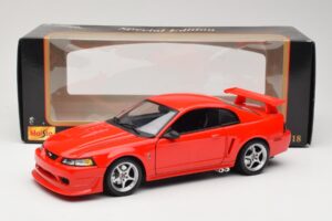 Ford Mustang SVT Cobra R SN95 Rouge Maisto 1:18 531872 Métal — image 8 sur 8