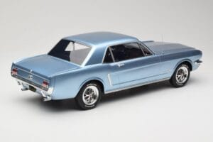 Ford Mustang V8 Hardtop Pony GT Silver Blue GT Spirit 1:12 G089 Résine — image 2 sur 6