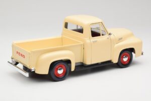 Ford Pickup Colonial Blanc Road Legends 1:18 92148 Métal — image 3 sur 8