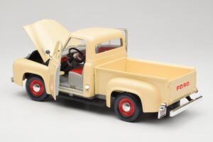 Ford Pickup Colonial Blanc Road Legends 1:18 92148 Métal — image 5 sur 8