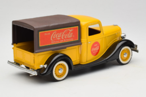 Ford Pick Up Michelin Solido 1:18 8024 Métal — image 3 sur 8