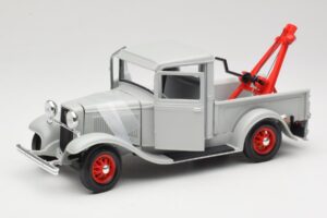 Ford Pick-Up Wrecker Gris Road Signature 1:18 92257 Métal — image 2 sur 8