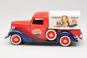 Ford Pickup Truck Pepsi-Cola Solido 1:18 99053 Métal — image 4 sur 8