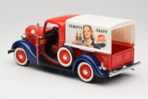 Ford Pickup Truck Pepsi-Cola Solido 1:18 99053 Métal — image 5 sur 8