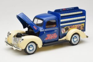 Ford Pepsi-Cola Replica Golden Wheel 1:18 PF351 Métal — image 2 sur 8