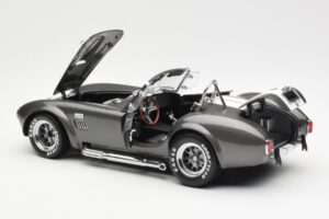 Ford Shelby Cobra 427 S/C Gris Métallisé Avec Rayures Blanches Kyosho 1:18 08045GRW Métal — image 5 sur 8