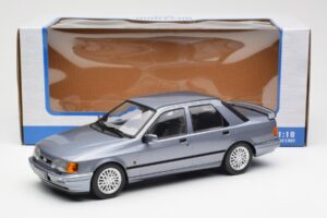 Ford Sierra RS Cosworth Bleu Clair MCG 1:18 MCG18174 Métal — image 6 sur 6
